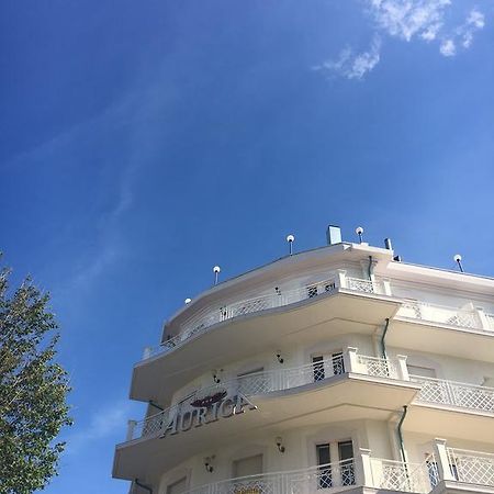 Residence Auriga Rimini Buitenkant foto