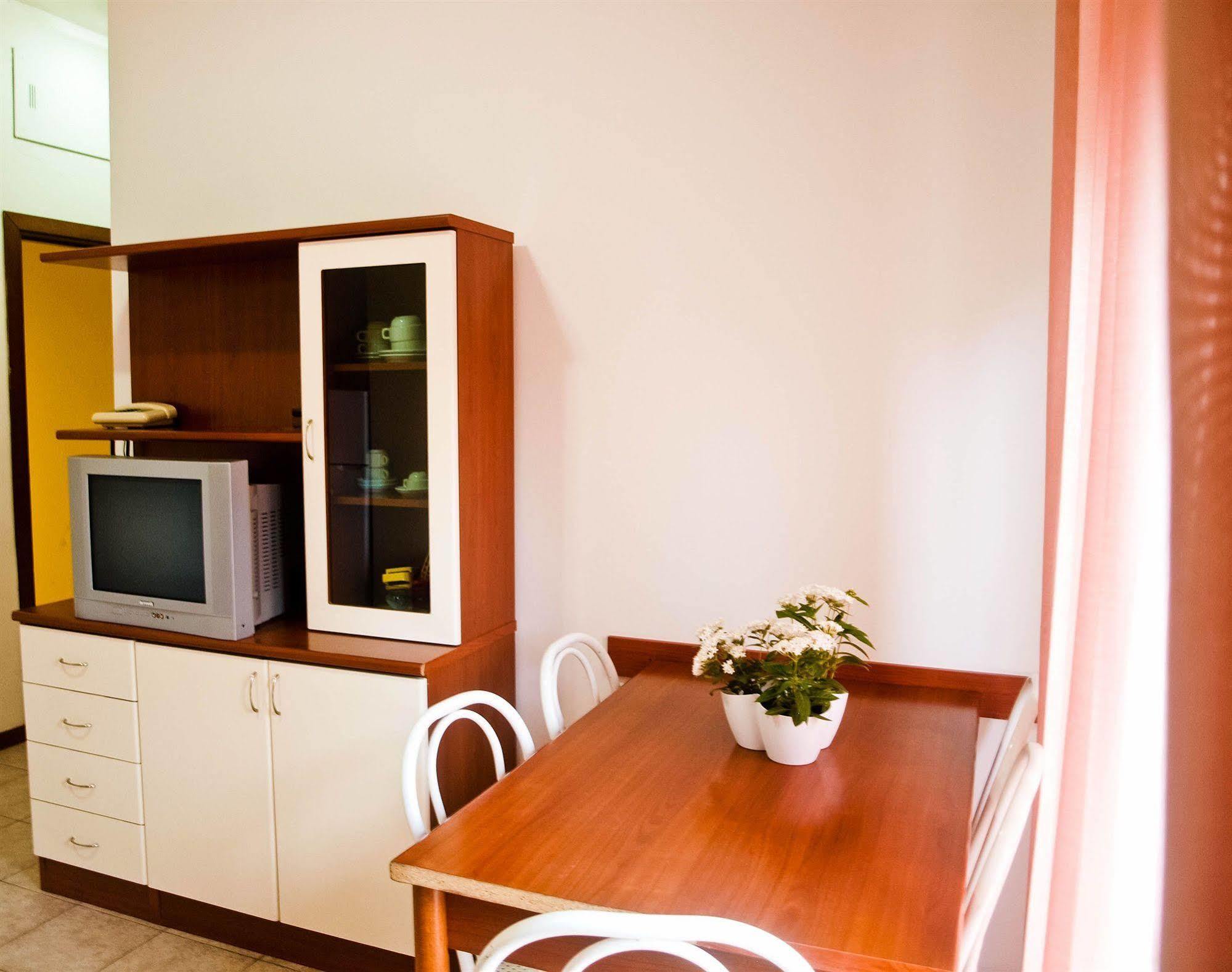 Residence Auriga Rimini Buitenkant foto
